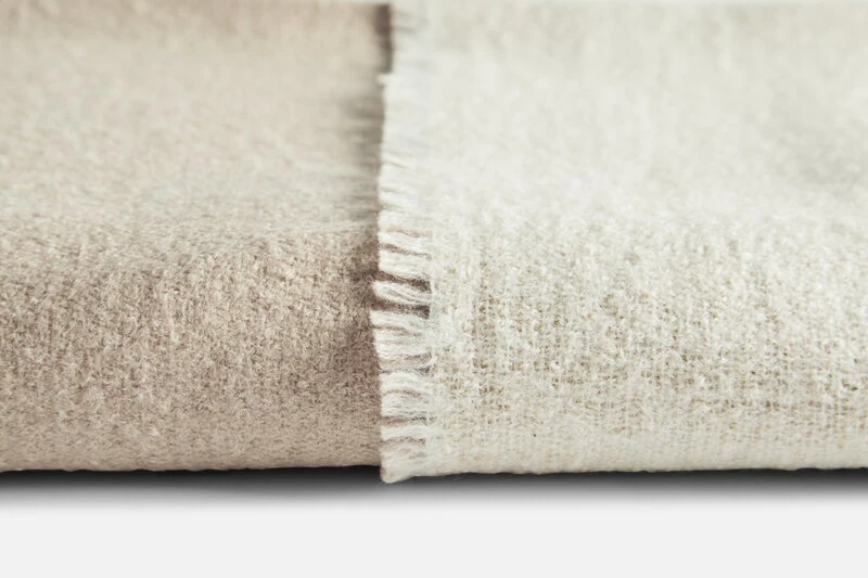 Woud Double Throw, Off-white - Beige 4 Woud Double Throw, Off-white - Beige - Image 2