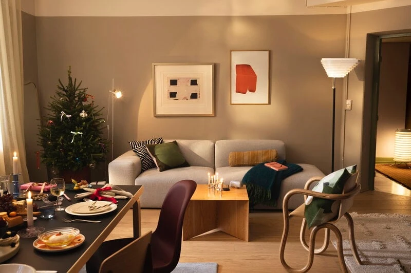 Røros Tweed Åsmund Bold Cushion, 50 X 50 Cm, Pink - Green 5 Røros Tweed Åsmund Bold Cushion, 50 X 50 Cm, Pink - Green - Image 3