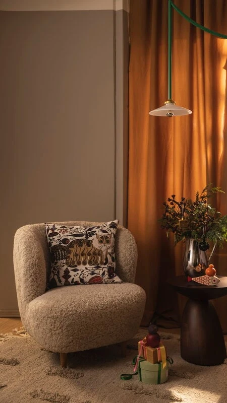 Klaus Haapaniemi & Co. Les Chats Norma Cushion Cover, Linen 6 Klaus Haapaniemi & Co. Les Chats Norma Cushion Cover, Linen - Image 4