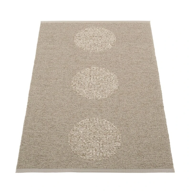 Pappelina Vera 2.0 Rug, 70 X 120 Cm, Dark Linen 3 Pappelina Vera 2.0 Rug, 70 X 120 Cm, Dark Linen