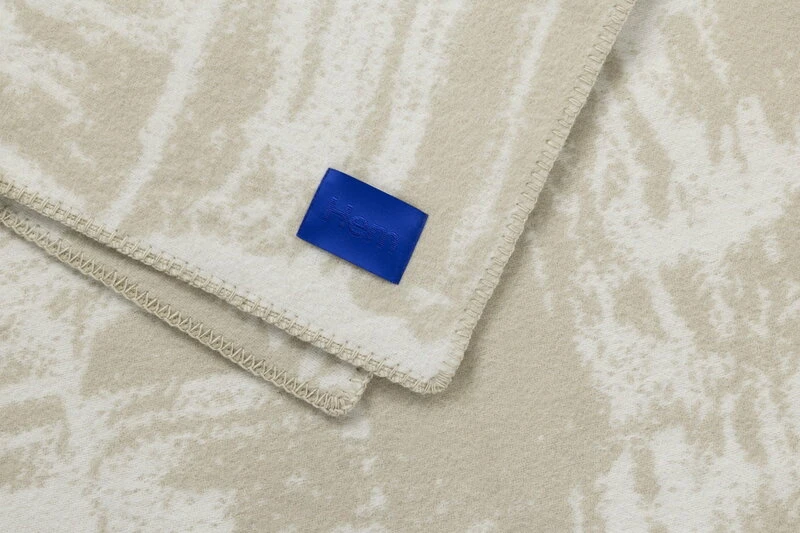 Hem Glitch Throw, 180 X 130 Cm, Sand - Off-white 4 Hem Glitch Throw, 180 X 130 Cm, Sand - Off-white - Image 2