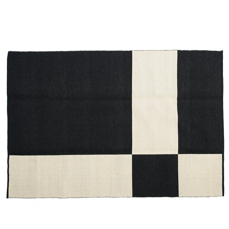 Johanna Gullichsen Uranus Rug 160 X 240 Cm, Black 3 Johanna Gullichsen Uranus Rug 160 X 240 Cm, Black