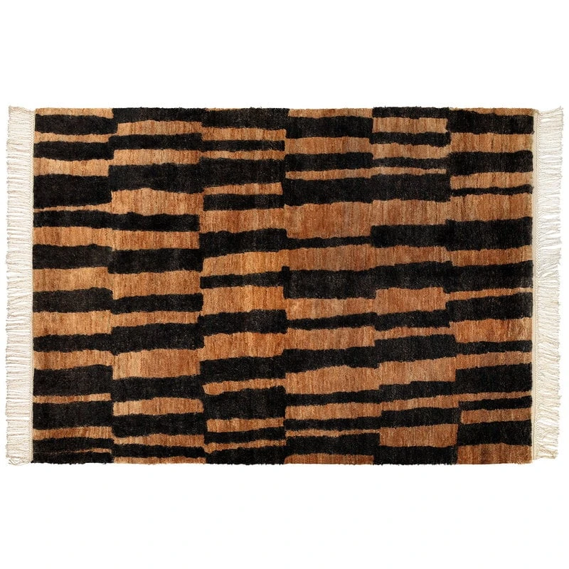 Roots Living Pilari Rug, Hamppu, Natural - Black 3 Roots Living Pilari Rug, Hamppu, Natural - Black
