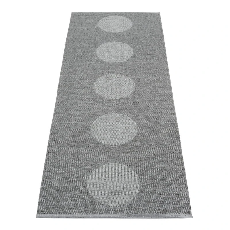 Pappelina Vera 2.0 Rug, 70 X 200 Cm, Grey 4 Pappelina Vera 2.0 Rug, 70 X 200 Cm, Grey - Image 2