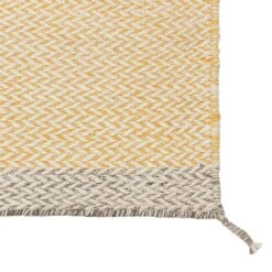 Muuto Ply Rug, Yellow 10 Muuto Ply Rug, Yellow -Fine Home Textiles Store 656 16 MuutoFV iso