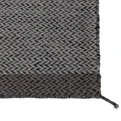 Muuto Ply Rug, Dark Grey -Fine Home Textiles Store 662 16 MuutoFV iso