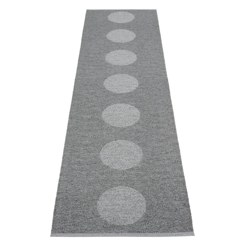 Pappelina Vera 2.0 Rug, 70 X 280 Cm, Grey 4 Pappelina Vera 2.0 Rug, 70 X 280 Cm, Grey - Image 2