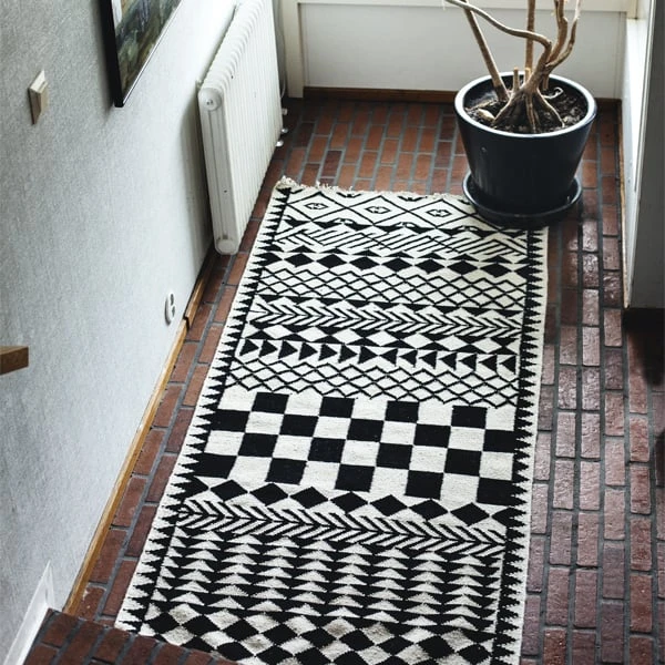 MUM's Mum's Loves Africa Rug, 90 X 200 Cm 4 MUM's Mum's Loves Africa Rug, 90 X 200 Cm - Image 2