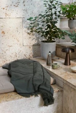 &Tradition Untitled AP10 Throw, 150 X 200 Cm, Dark Green 12 &Tradition Untitled AP10 Throw, 150 X 200 Cm, Dark Green -Fine Home Textiles Store ATD Retail 2021 Untitled AP10 Como SC53 Planter SC69 amp SC72