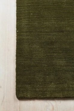Massimo Copenhagen Earth Rug, Moss Green 8 Massimo Copenhagen Earth Rug, Moss Green -Fine Home Textiles Store Earth Mossgreen pack 002 role
