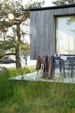 Røros Tweed Fri Throw, 200 X 150 Cm, By The Fire -Fine Home Textiles Store FRI 3452 By the fire