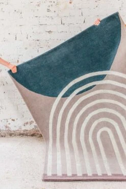 Finarte Atrium Rug, Grey 10 Finarte Atrium Rug, Grey -Fine Home Textiles Store Finarte AW19 collection Atrium grey 1 photo Suvi Kes l inen