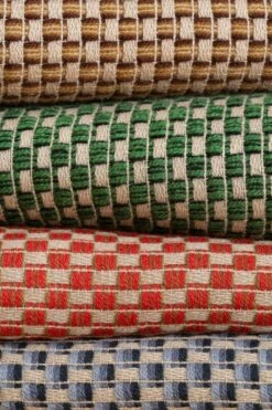 Røros Tweed Isak Throw, 150 X 210 Cm, Red Sumac 10 Røros Tweed Isak Throw, 150 X 210 Cm, Red Sumac -Fine Home Textiles Store ISAK 5351 5352 5353 5354