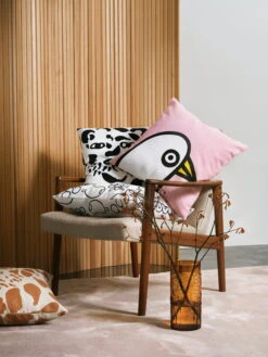 Iittala OTC Birdie Cushion Cover, 47 X 47 Cm, Pink 9 Iittala OTC Birdie Cushion Cover, 47 X 47 Cm, Pink -Fine Home Textiles Store Iittala 2022 Oiva Toikka collection 3