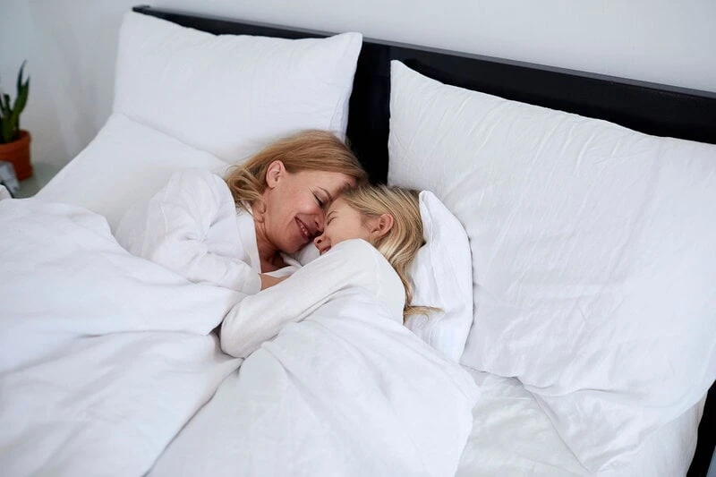 Joutsen Syli Down Duvet, 240 X 220 Cm, Medium Warm 7 Joutsen Syli Down Duvet, 240 X 220 Cm, Medium Warm - Image 5