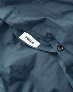 Tekla Single Duvet Cover 150 X 210 Cm, Midnight Blue -Fine Home Textiles Store Kopi af midnightbluebedcloseup