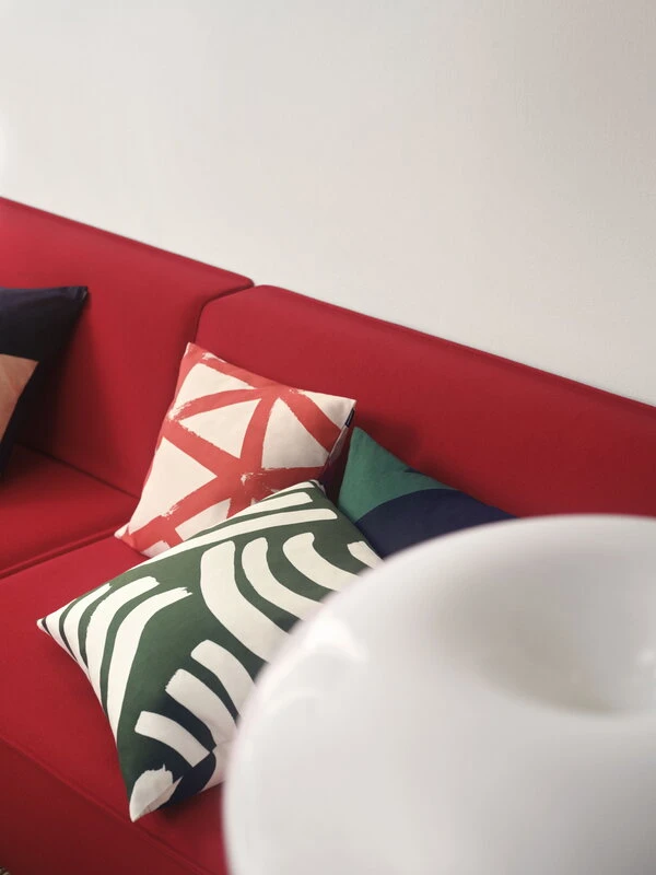 Marimekko Ukkospilvi Cushion Cover, 40 X 40 Cm, Peach - Red 4 Marimekko Ukkospilvi Cushion Cover, 40 X 40 Cm, Peach - Red - Image 2