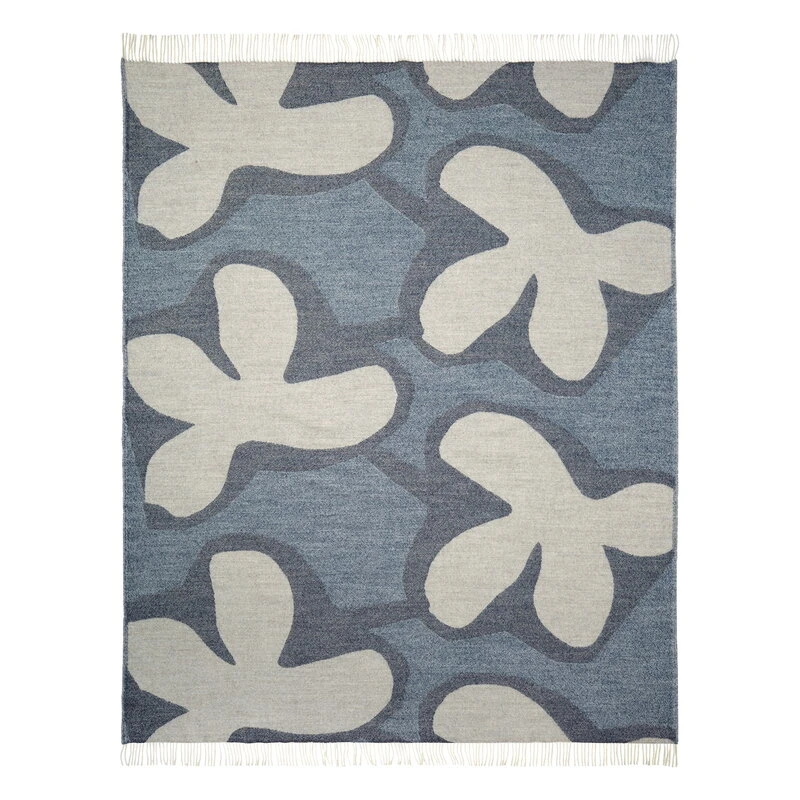 Marimekko Kevätkiuru Throw, Natural White - Dark Blue - Beige 3 Marimekko Kevätkiuru Throw, Natural White - Dark Blue - Beige
