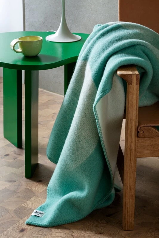 Røros Tweed Moon Throw, 135 X 200 Cm, Tranquille Green 7 Røros Tweed Moon Throw, 135 X 200 Cm, Tranquille Green - Image 5