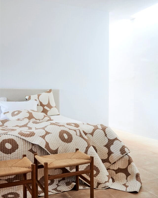 Marimekko Unikko Double Bed Cover, 260 X 260 Cm, Beige - Natural White 5 Marimekko Unikko Double Bed Cover, 260 X 260 Cm, Beige - Natural White - Image 3