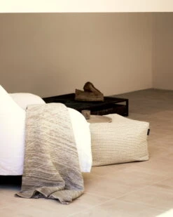 Marimekko Kuiskaus Blanket, Grey - Off White 12 Marimekko Kuiskaus Blanket, Grey - Off White -Fine Home Textiles Store Marimekko 223 224 22 0002