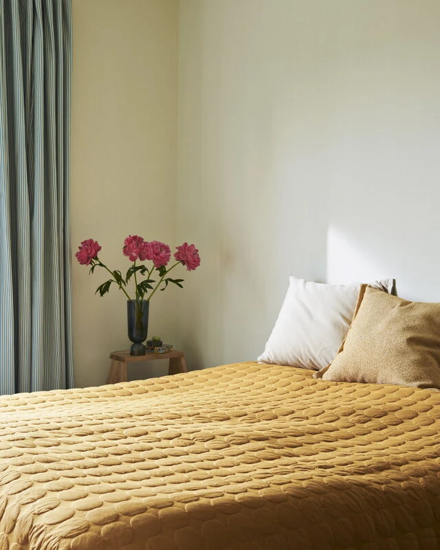 HAY Mega Dot Bed Cover, Mustard 5 HAY Mega Dot Bed Cover, Mustard - Image 3