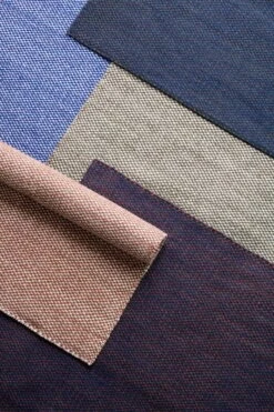 HAY Moiré Kelim Rug, Cinnamon 9 HAY Moiré Kelim Rug, Cinnamon -Fine Home Textiles Store Moir Kelim 140x200 blue cinnamon dusk olive plum 1