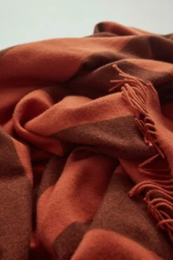 Silkeborg Uldspinderi The Sweater Polychrome Throw, Orange - Brown 8 Silkeborg Uldspinderi The Sweater Polychrome Throw, Orange - Brown -Fine Home Textiles Store Silkeborg Uld Polychrome OB 150773