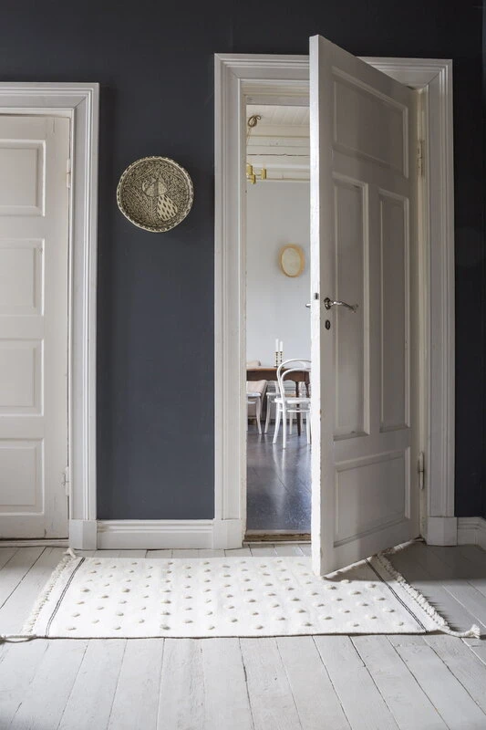 Tikau Pallo Rug, White Dots 4 Tikau Pallo Rug, White Dots - Image 2