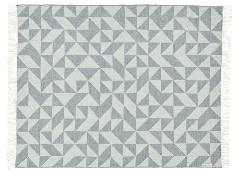 Ratzer Twist A Twill Blanket, Light Grey 4 Ratzer Twist A Twill Blanket, Light Grey - Image 2
