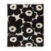Marimekko Unikko Throw, White - Black -Fine Home Textiles Store Unikko quilt1 ee