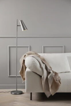 Woud Double Throw, Off-white - Beige 13 Woud Double Throw, Off-white - Beige -Fine Home Textiles Store WOUD AW22 DOUBLE CONO COLLAR