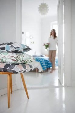 Kauniste Sokeri Cushion Cover, Pink 10 Kauniste Sokeri Cushion Cover, Pink -Fine Home Textiles Store kauniste pressphoto 2012ss print002