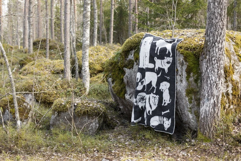 Lapuan Kankurit Koirapuisto Blanket 4 Lapuan Kankurit Koirapuisto Blanket - Image 2