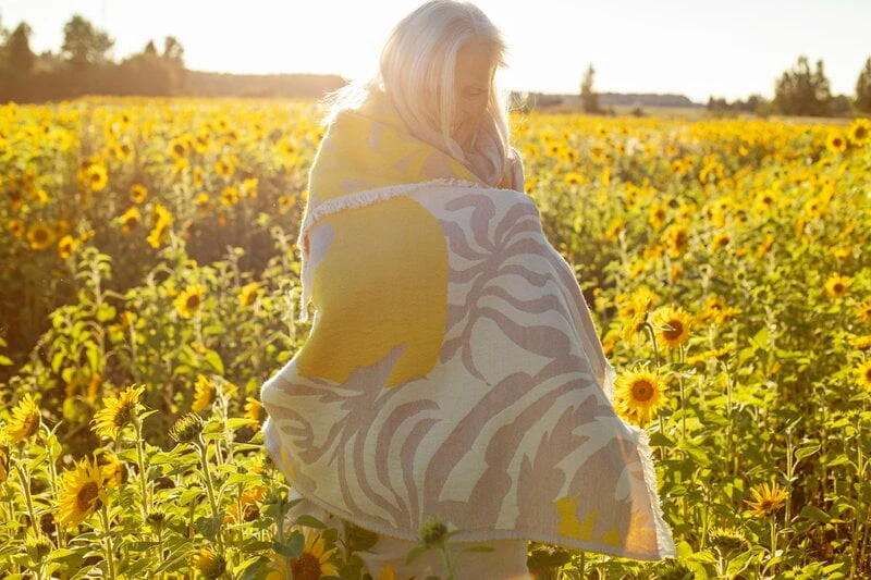 Lapuan Kankurit Kuutamo Throw, Beige - Yellow 5 Lapuan Kankurit Kuutamo Throw, Beige - Yellow - Image 3