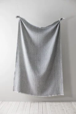 Lapuan Kankurit Metsä Blanket, Light Grey -Fine Home Textiles Store lapuankankurit metsa blanket light grey 0