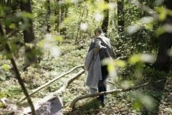 Lapuan Kankurit Metsä Blanket, Light Grey -Fine Home Textiles Store lapuankankurit metsa cushion cover and blanket 1