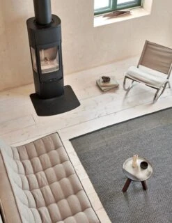 Pappelina Edit Rug, 140 X 200 Cm, Black 10 Pappelina Edit Rug, 140 X 200 Cm, Black -Fine Home Textiles Store pappelina edit black livingroom2 creative