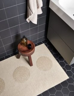 Pappelina Vera 2.0 Rug, 70 X 120 Cm, Beige 9 Pappelina Vera 2.0 Rug, 70 X 120 Cm, Beige -Fine Home Textiles Store pappelina vera20 beige bathroom creative 1