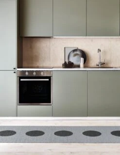 Pappelina Vera 2.0 Rug, 70 X 280 Cm, Grey 11 Pappelina Vera 2.0 Rug, 70 X 280 Cm, Grey -Fine Home Textiles Store pappelina vera20 grey kitchen creative